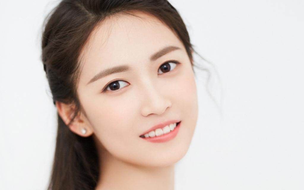 唐嫣旗下艺人陈钰琪