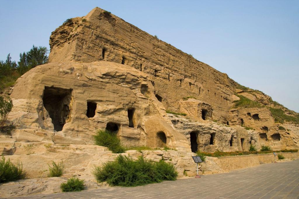 壮丽的山西大同云冈石窟图片