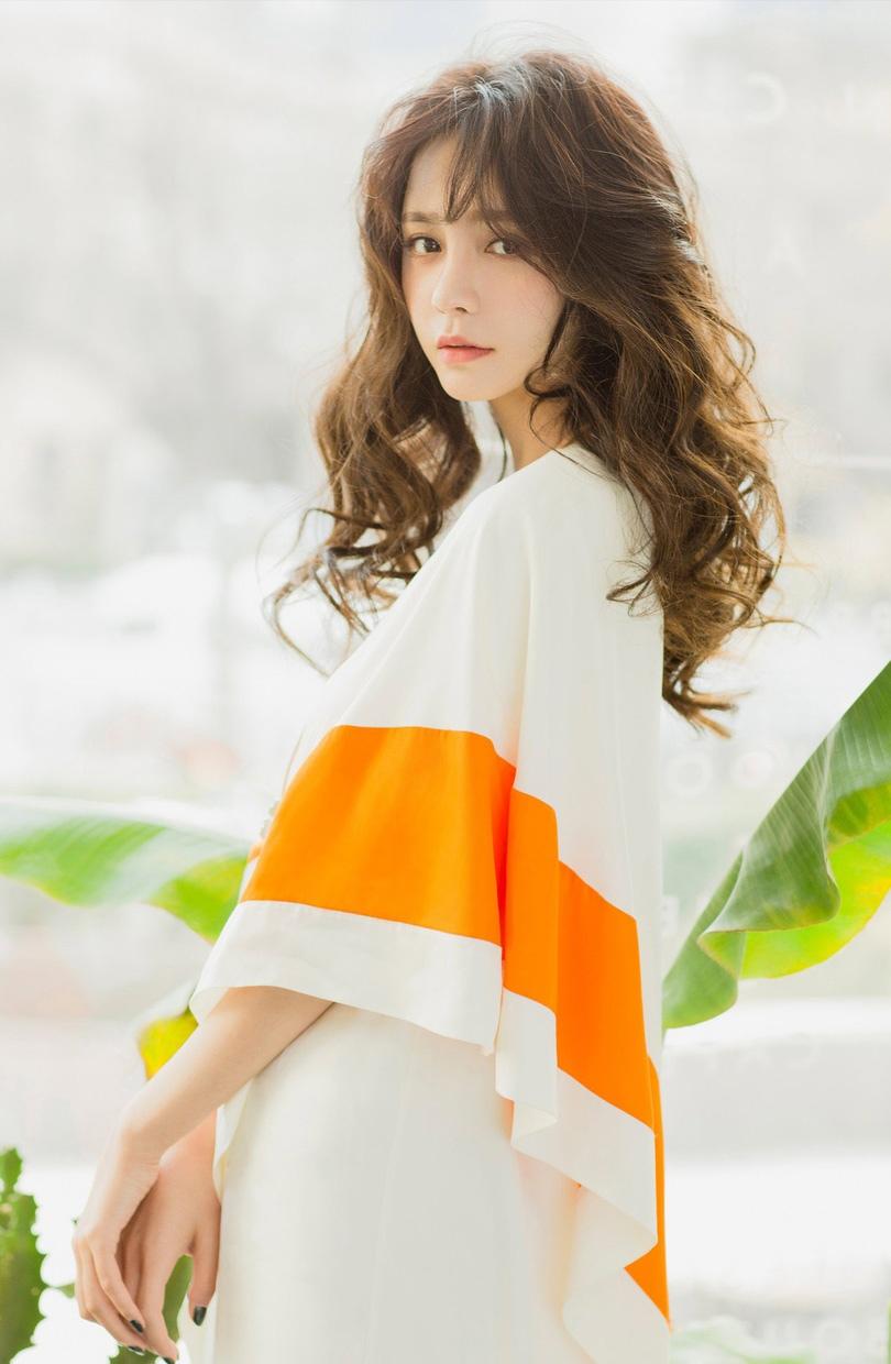 沈梦辰百变魅力写真