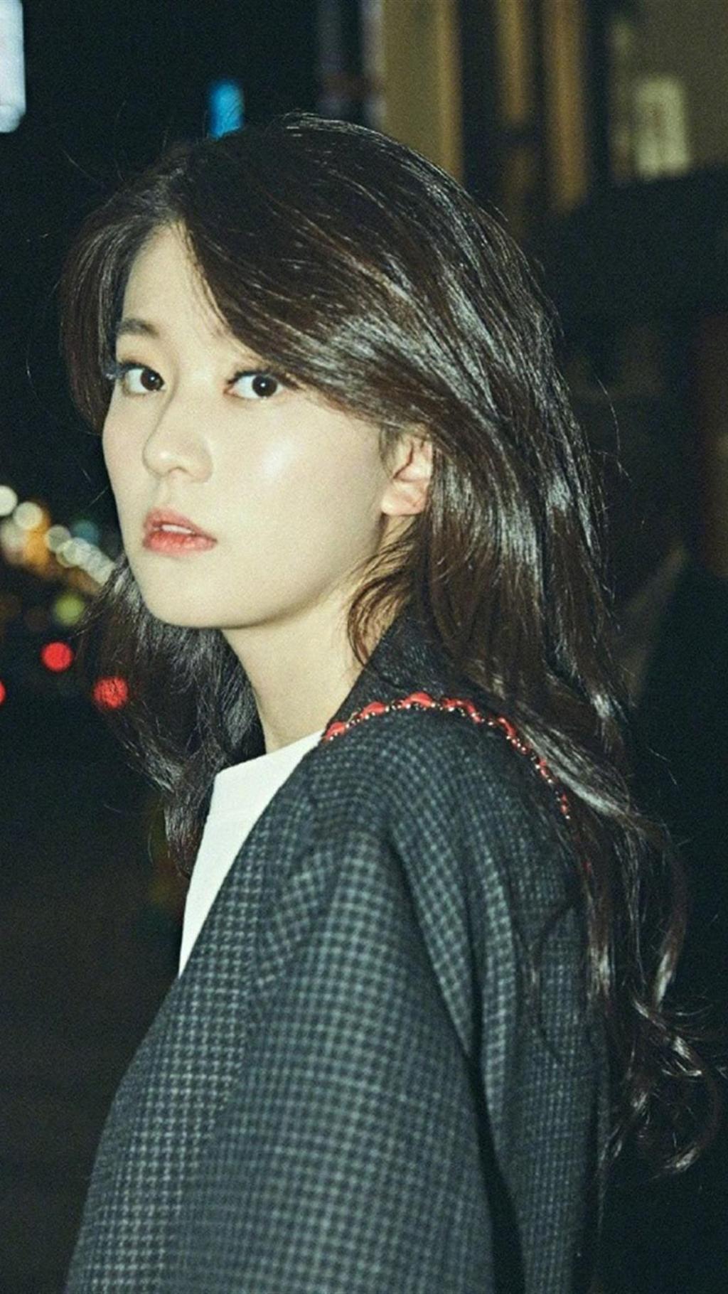 乔欣最新质感时尚街拍