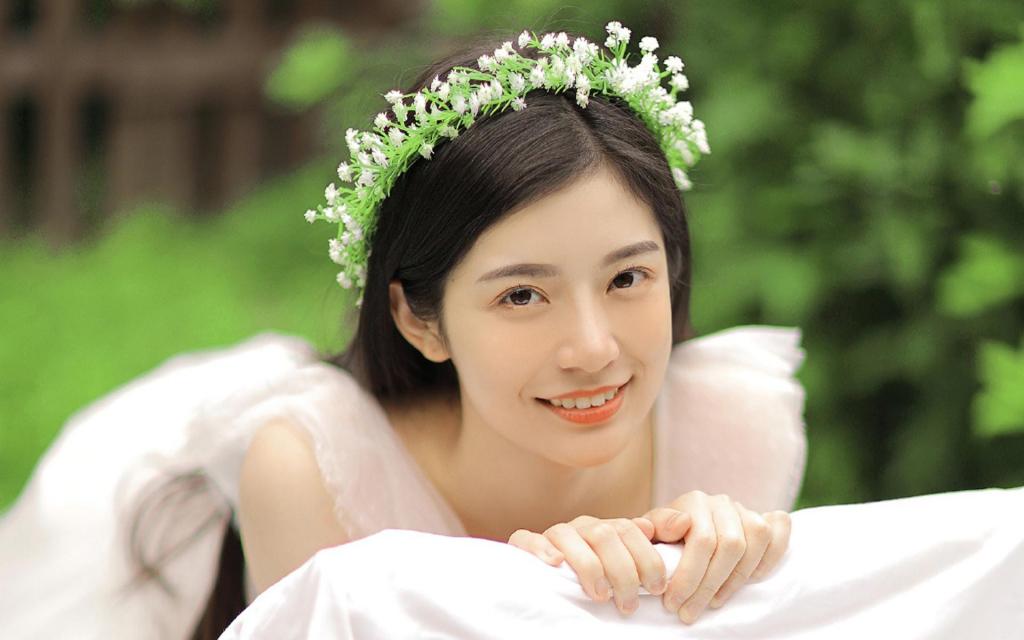 高颜值白嫩美女小清新唯美户外迷人写真