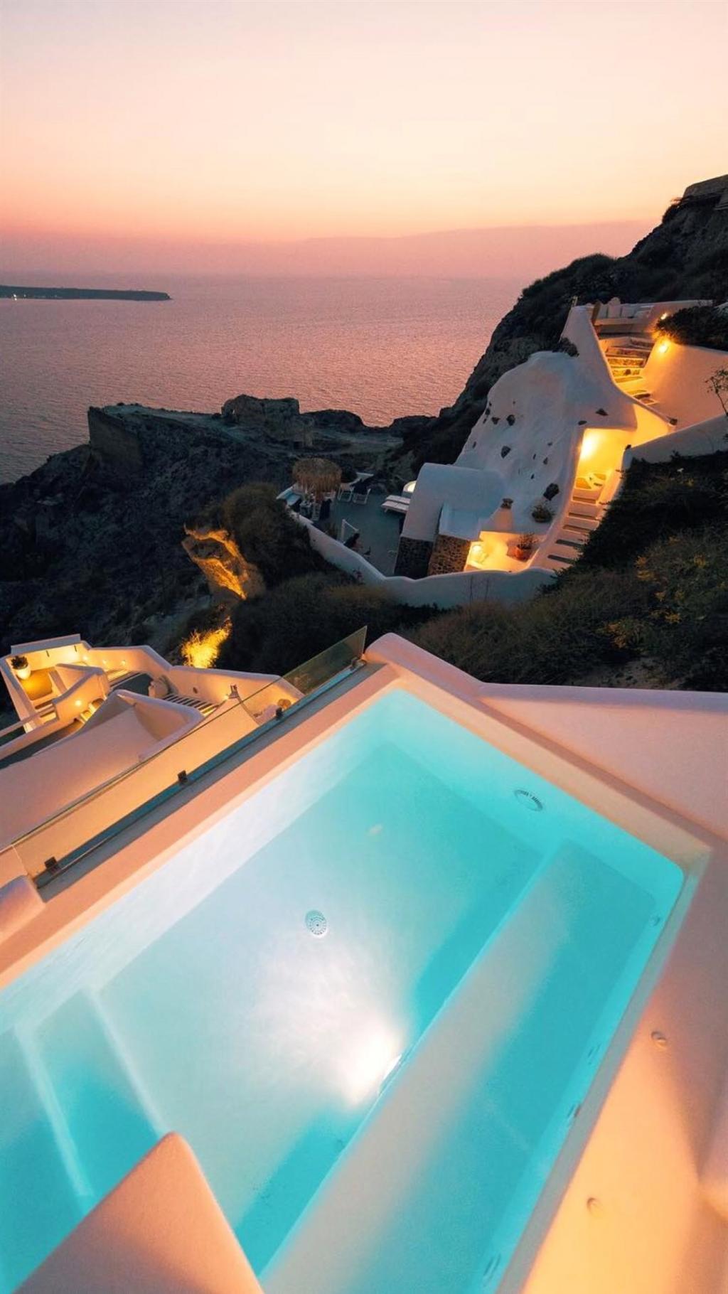 希腊圣托里尼岛伊亚小镇