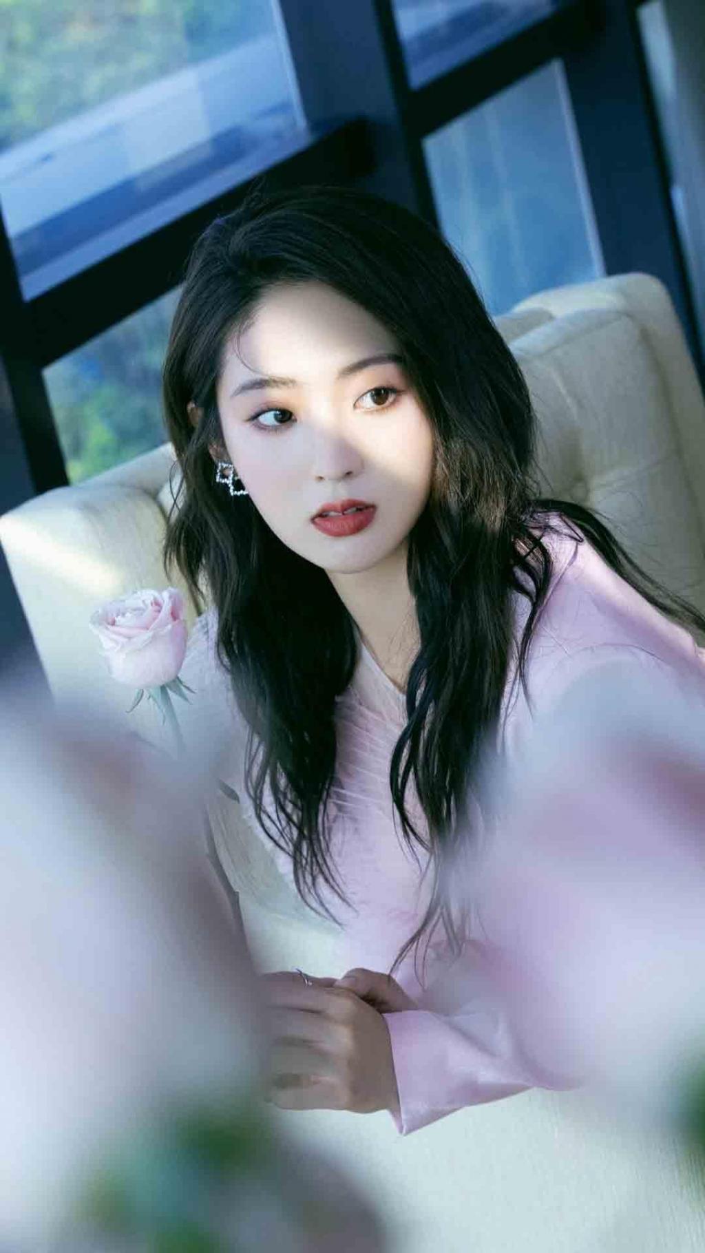 邢菲唯美动人写真