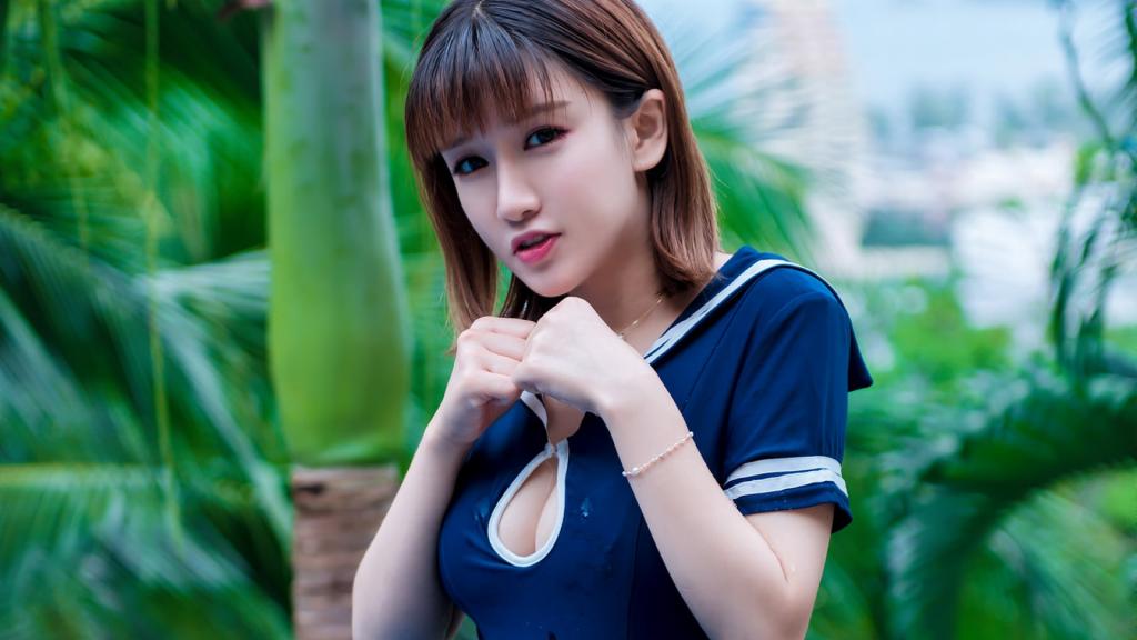 甜美白嫩清新美女