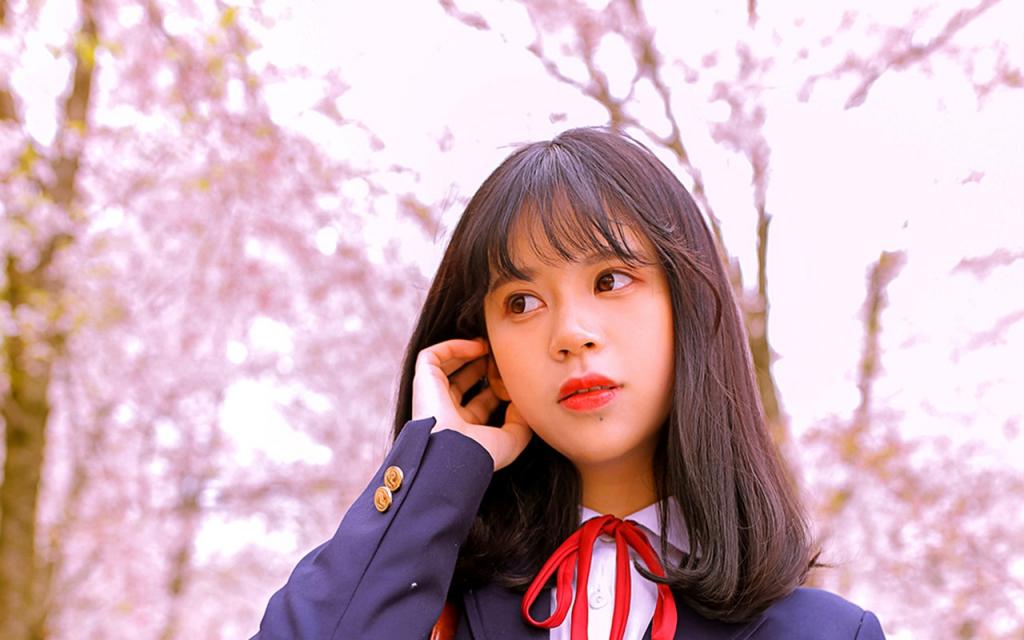 日系JK制服少女樱花下唯美图片