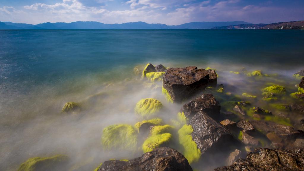 抚仙湖：触手可及的美