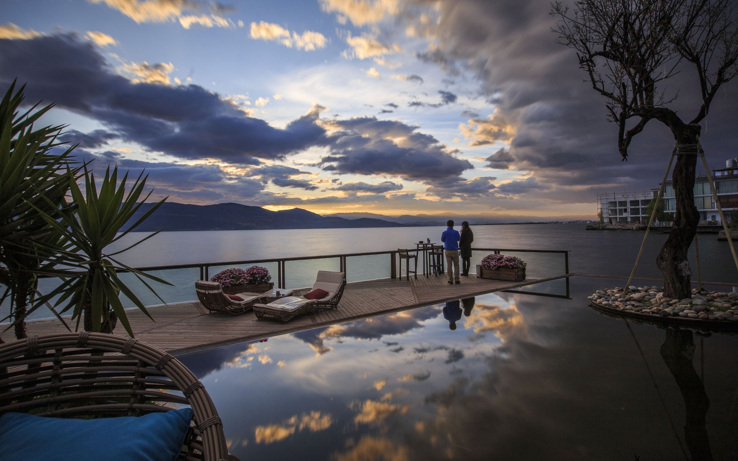 大理洱海日出唯美风景