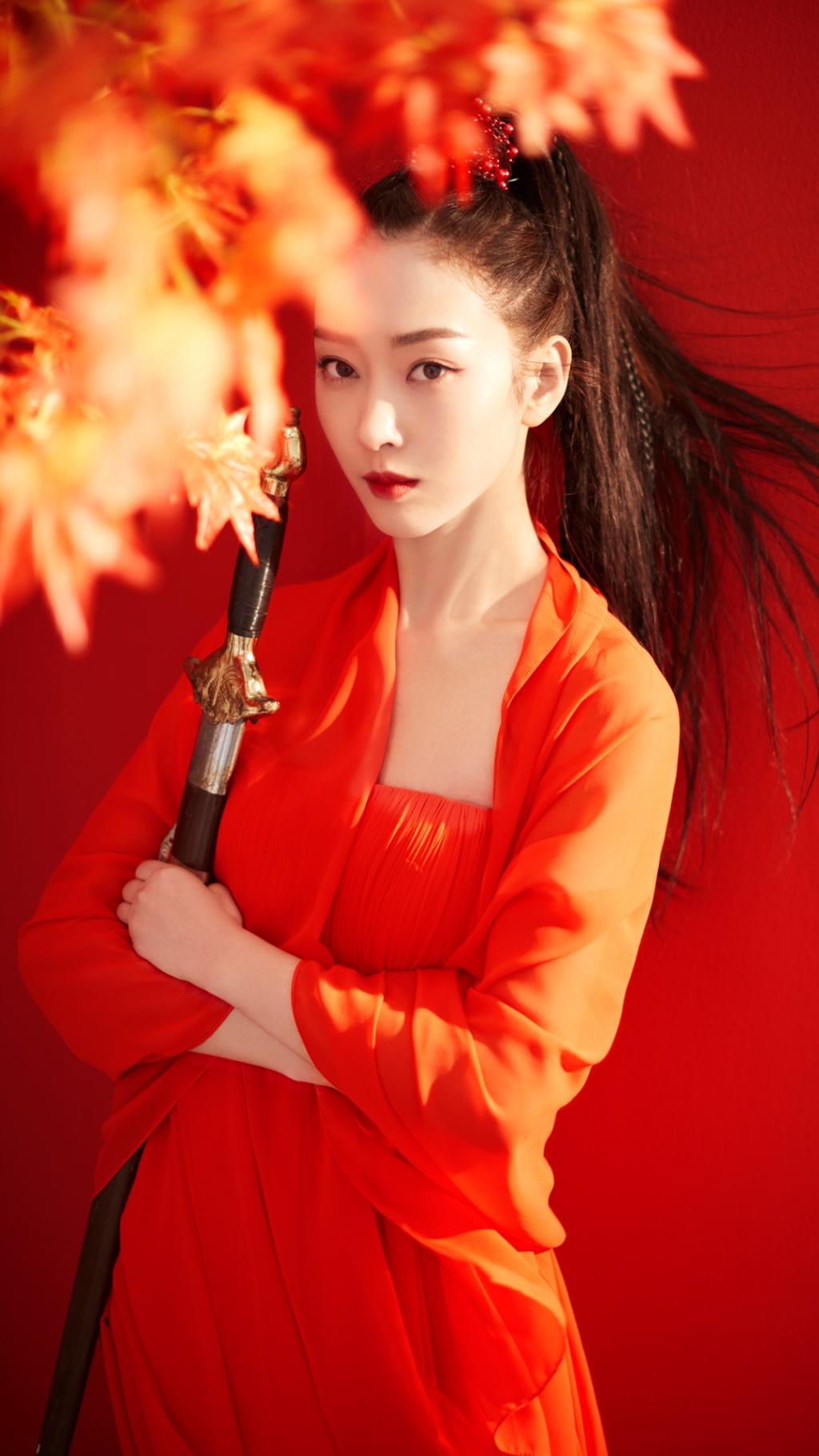 宣璐红衣女侠装