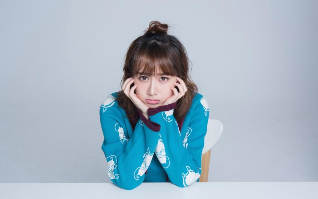 美女曹曦月时尚少女风写真