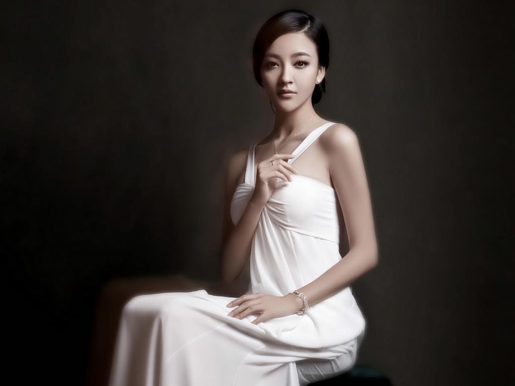 刘雨欣(蜜桃yoyo)图片