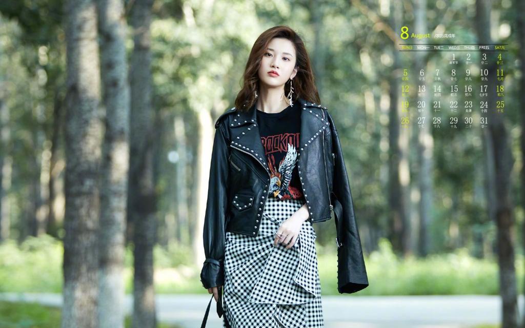 2018年8月张慧雯性感写真日历