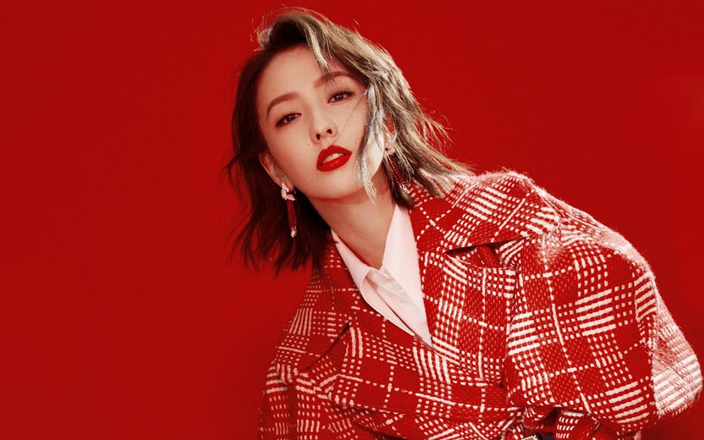 美女明星佟丽娅时尚写真