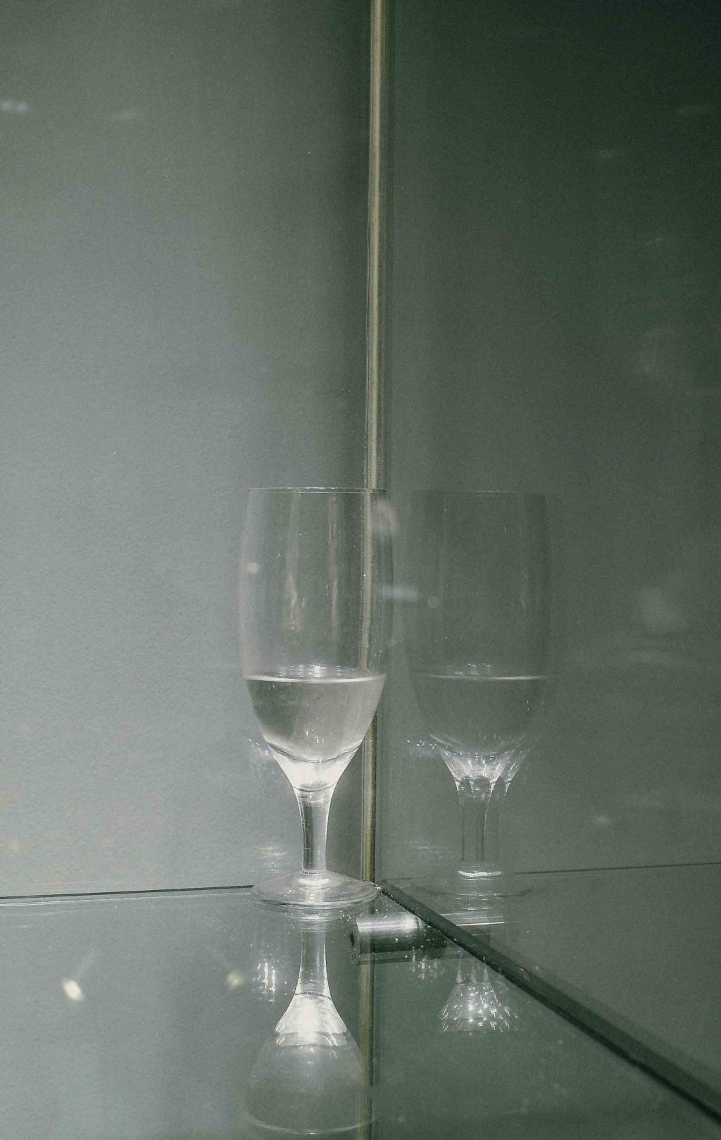 新生代极简风冷淡系创意摄影