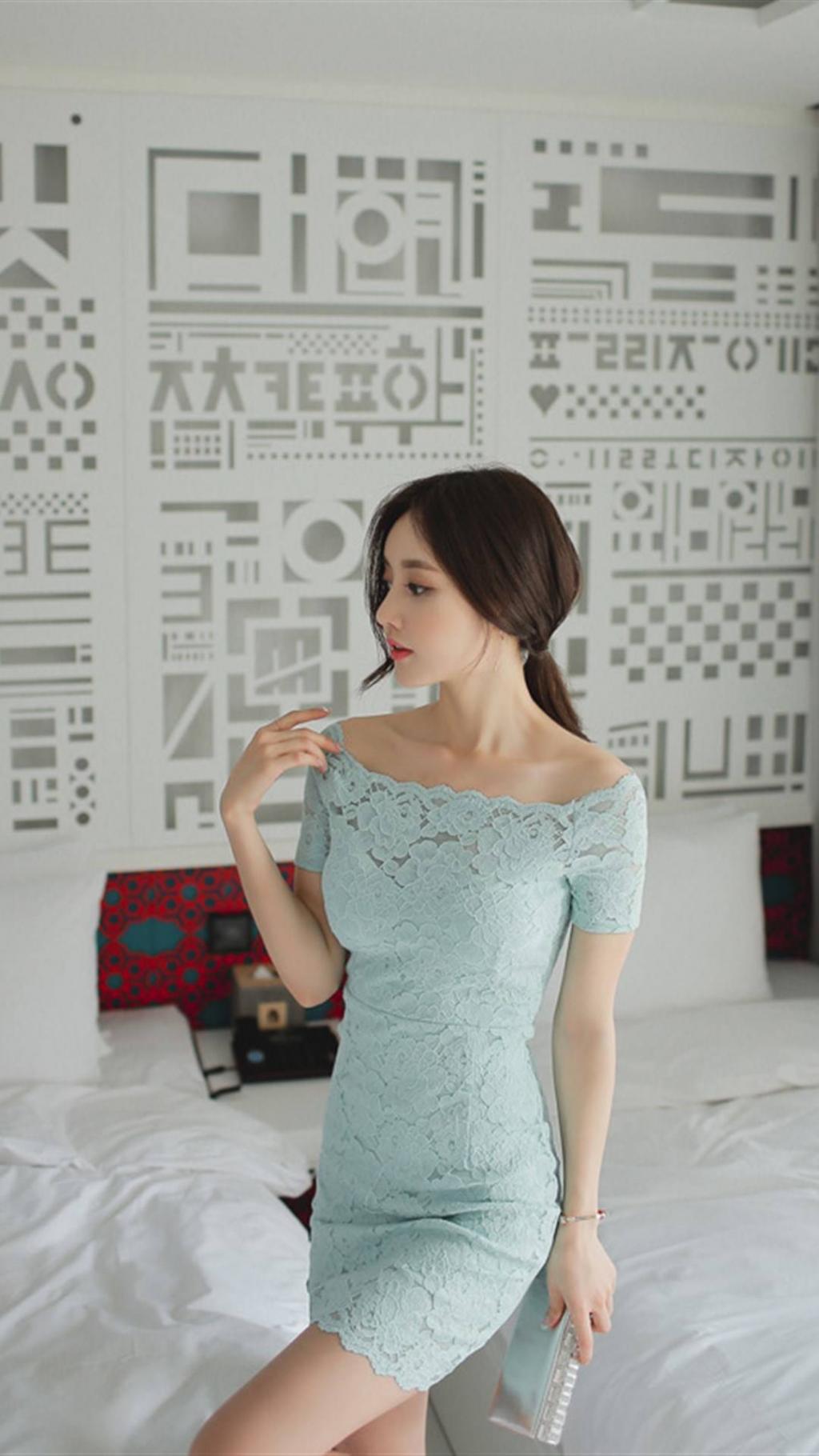 宅男女神气质蕾丝写真