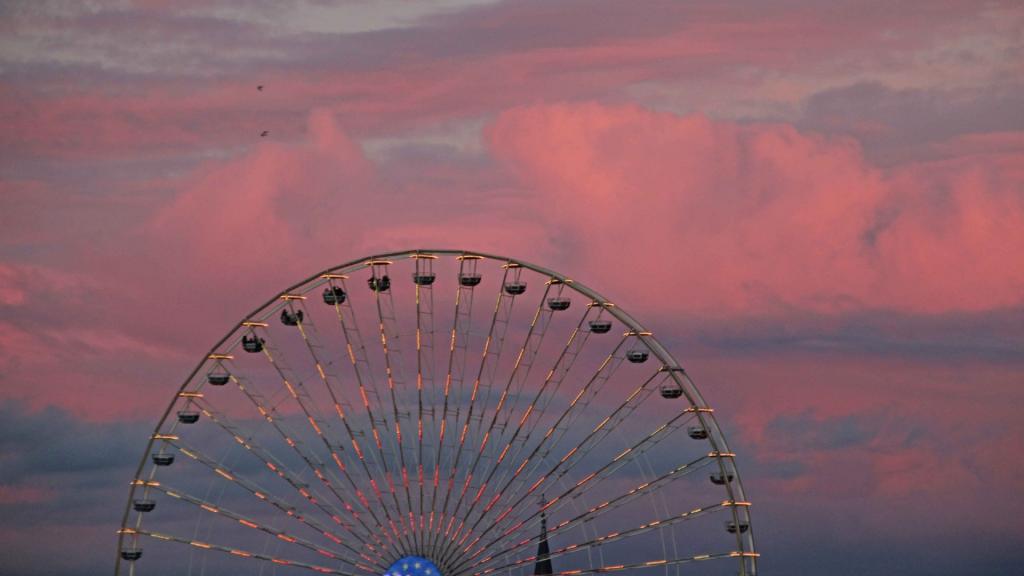 唯美摩天轮风景