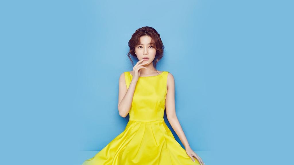 韩国美女郑诗雅