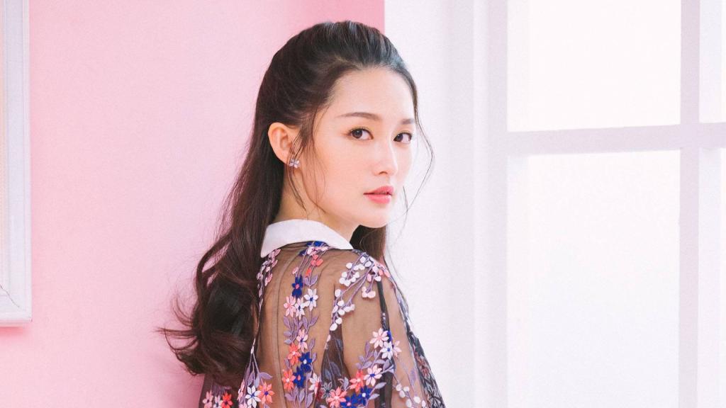 温婉可人李沁写真图片