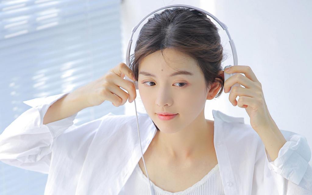 文艺青年女孩元气满满居家私房写真