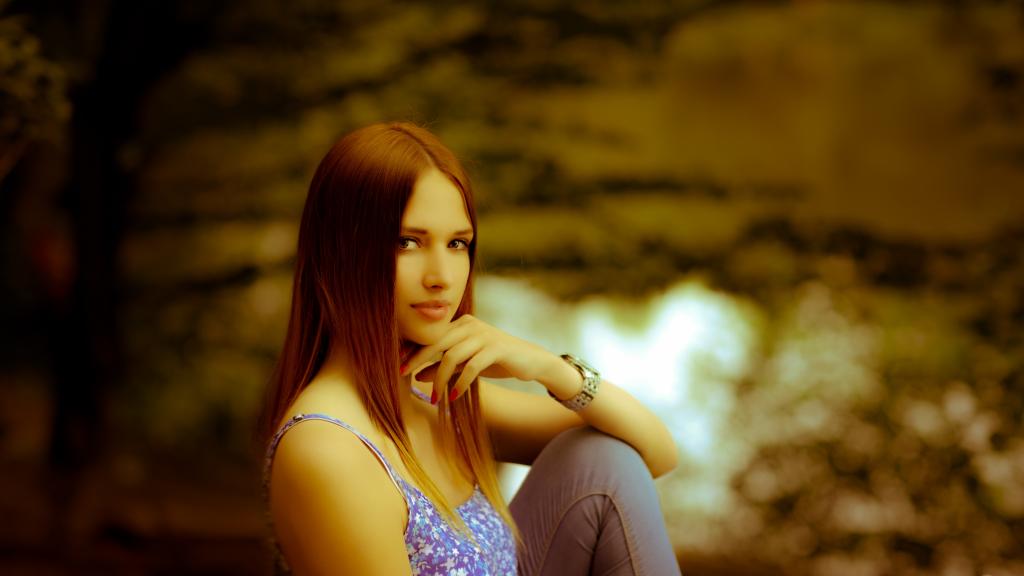 风格迥异的外国美女户外写真