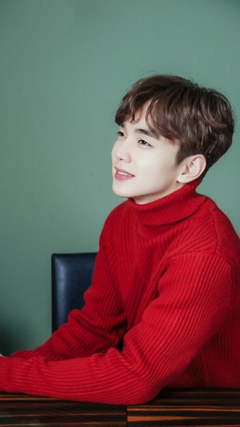 俞承豪帅气迷人写真