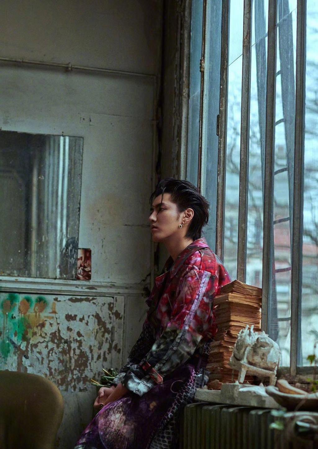 吴亦凡雀斑妆时尚写真