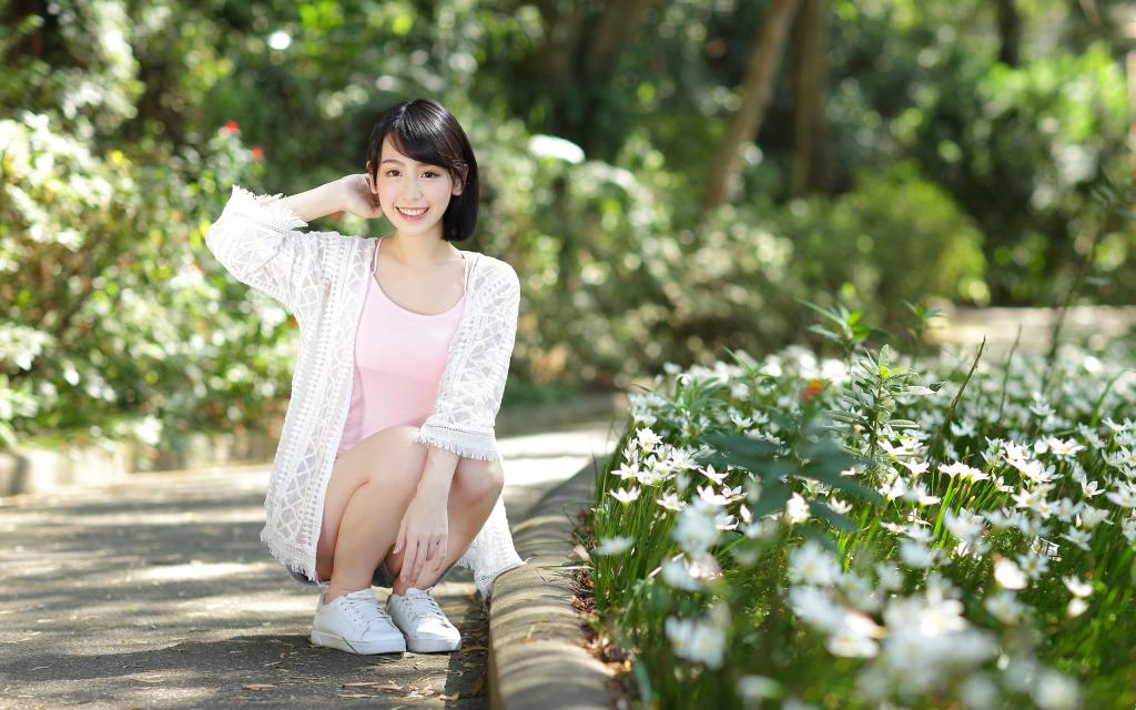 清新脱俗的美女写真