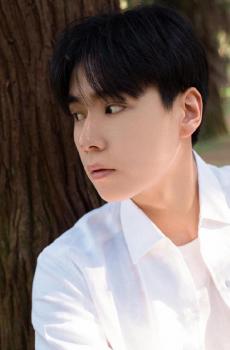 小鲜肉胡一天时尚休闲清新迷人写真-0