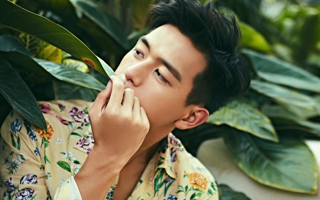 李现帅气撩人时尚写真