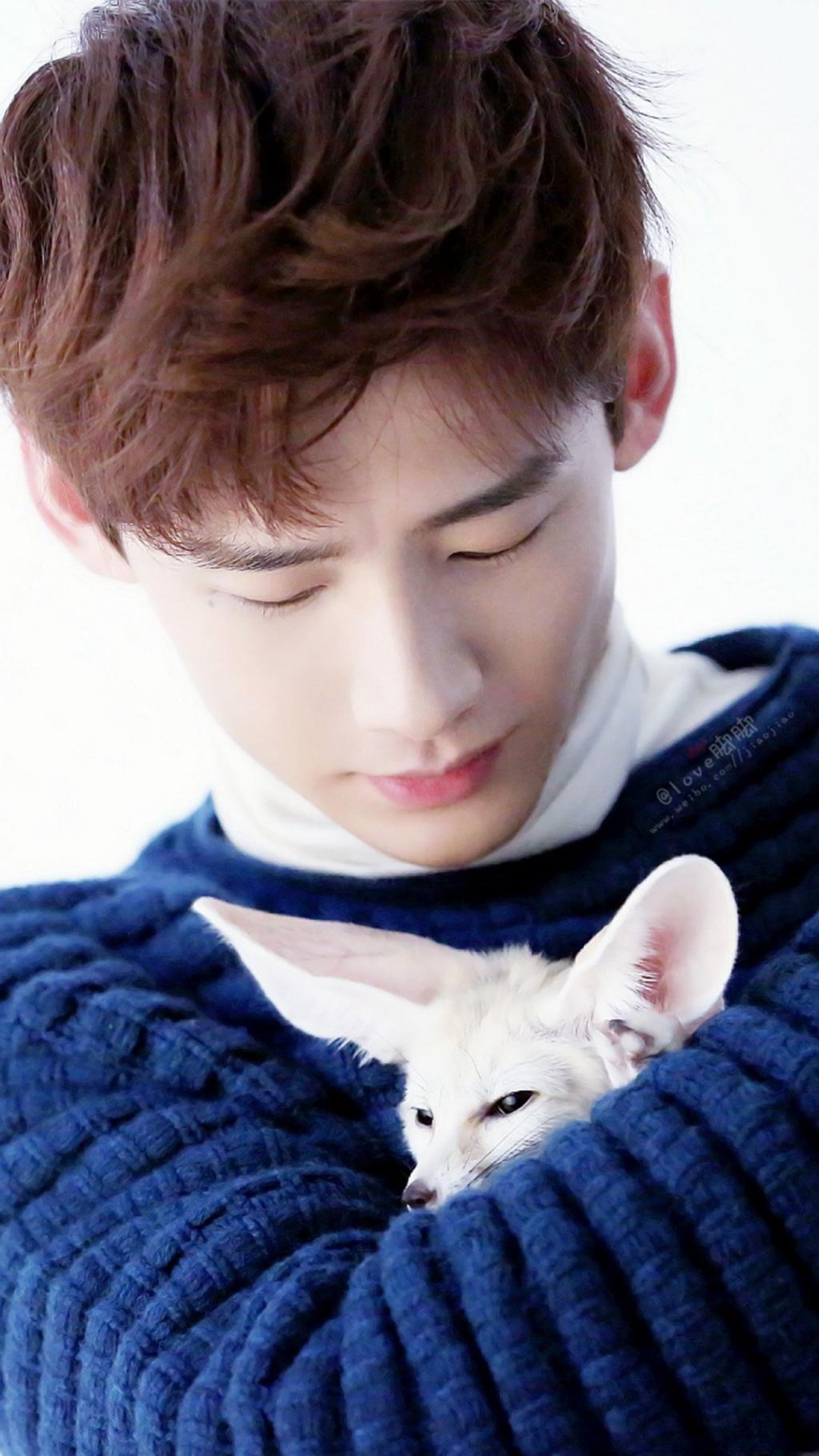 白敬亭帅气养眼写真