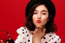 可爱调皮美女演员李兰迪