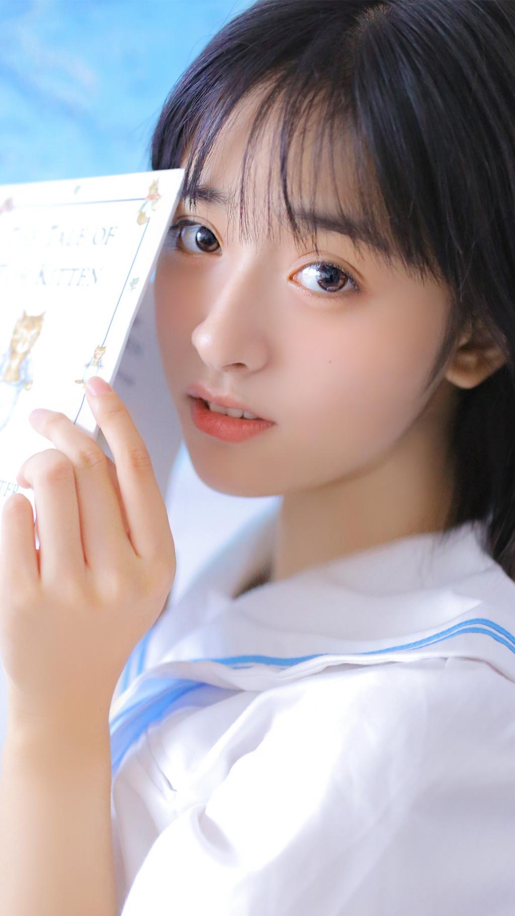 沈月学院风性感写真