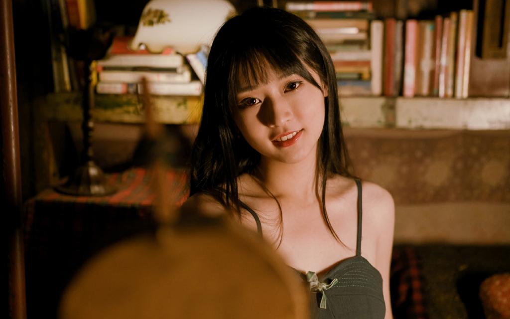 美丽动人的气质美女写真