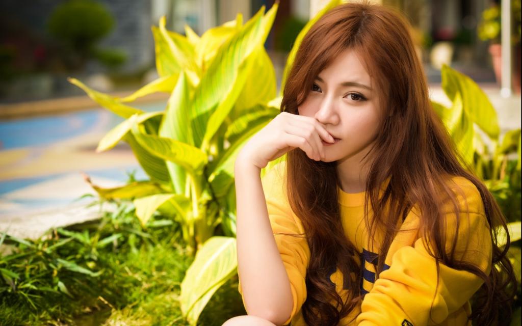 亚洲美女