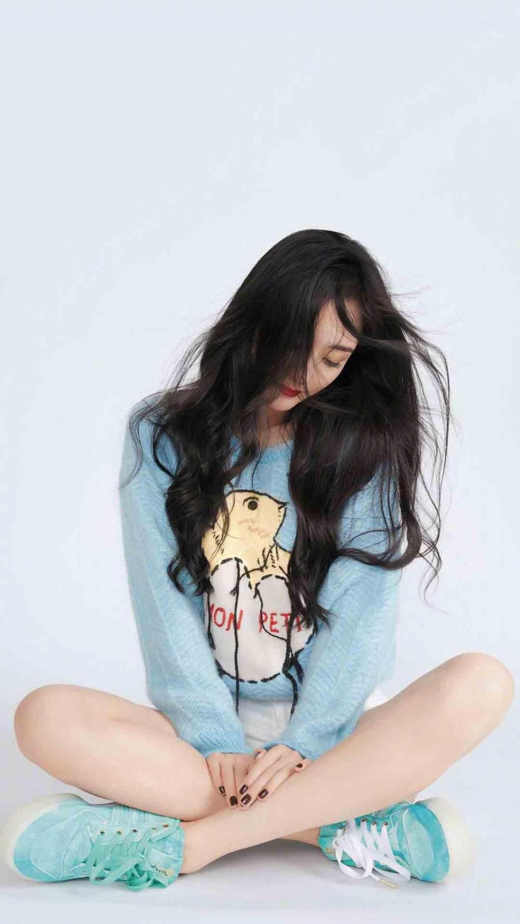 杨幂甜美元气写真