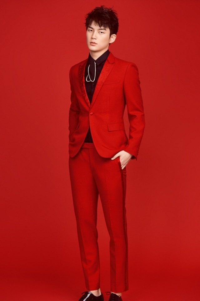 击剑队员董力帅气写真