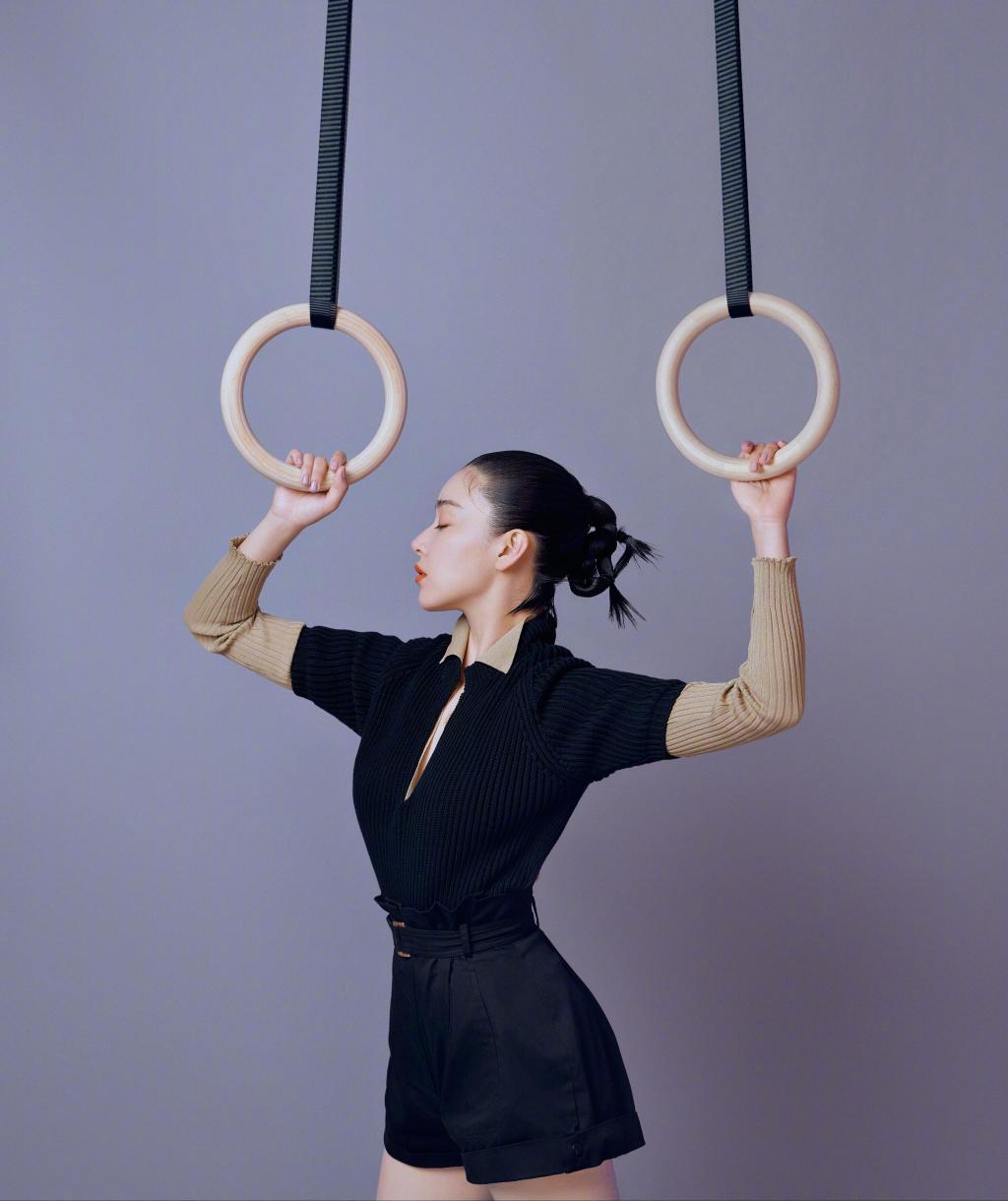 时尚气质女神阚清子个人魅力封面大片写真