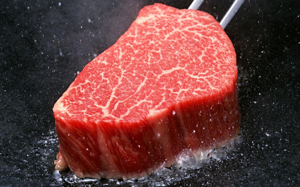 煎牛肉牛排美食图片