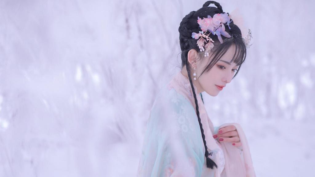 清纯古装美女唯美雪中纯情清新梦幻写真