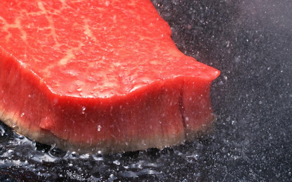 煎牛肉牛排美食图片