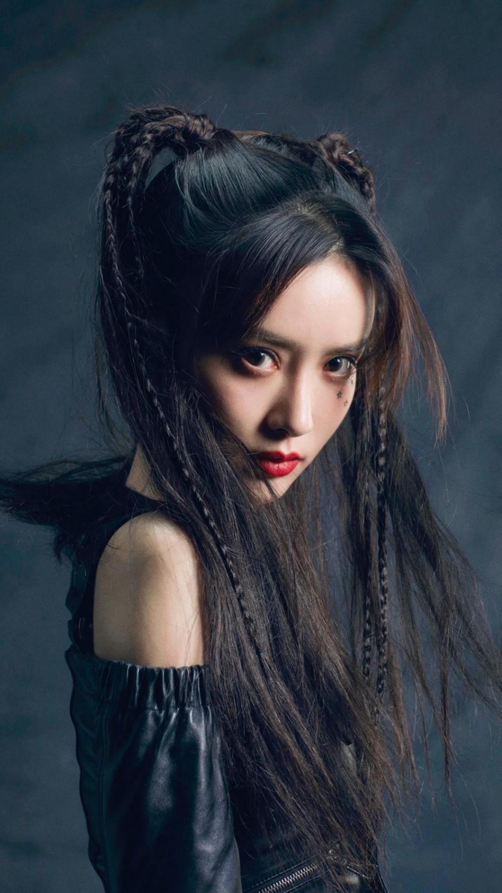 孟子义时尚气质诱人写真