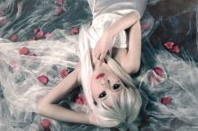 妖艳白发魔女美女