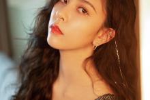 宋妍霏复古亮片性感美腿诱惑写真