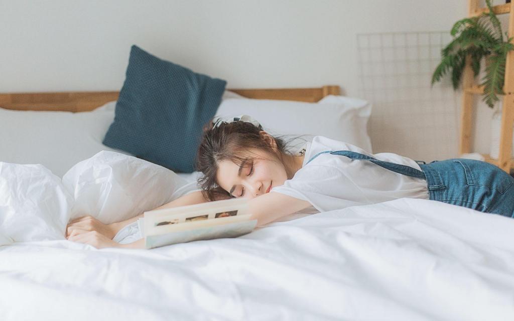 清纯居家美女简约甜美魅力写真