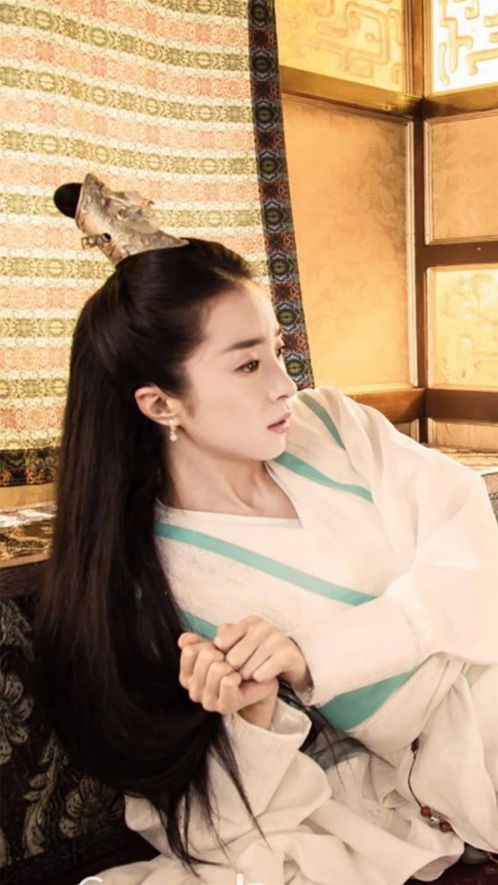 胡冰卿《独孤天下》古装剧照