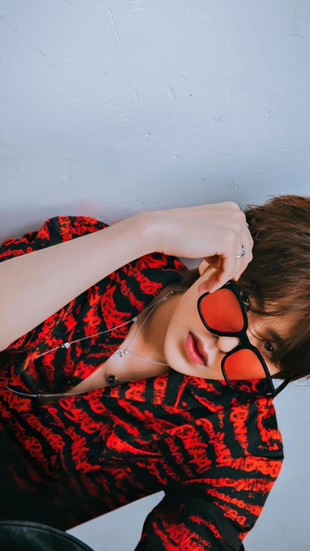 蔡徐坤潮流风范时尚帅气写真