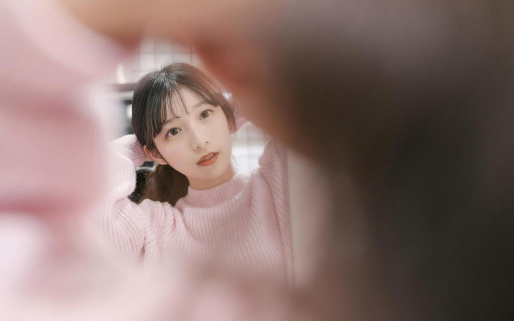 白嫩元气甜美少女私房青春写真