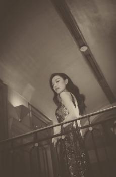 复古女神倪妮时尚魅力个人迷人写真-0