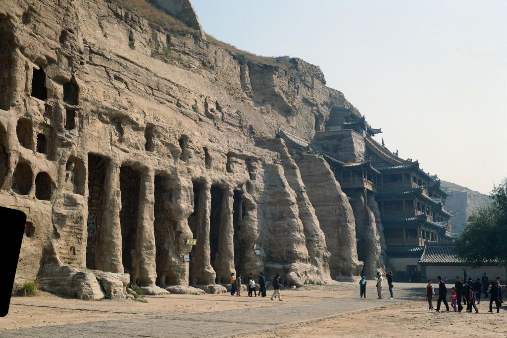 壮观的山西云冈石窟