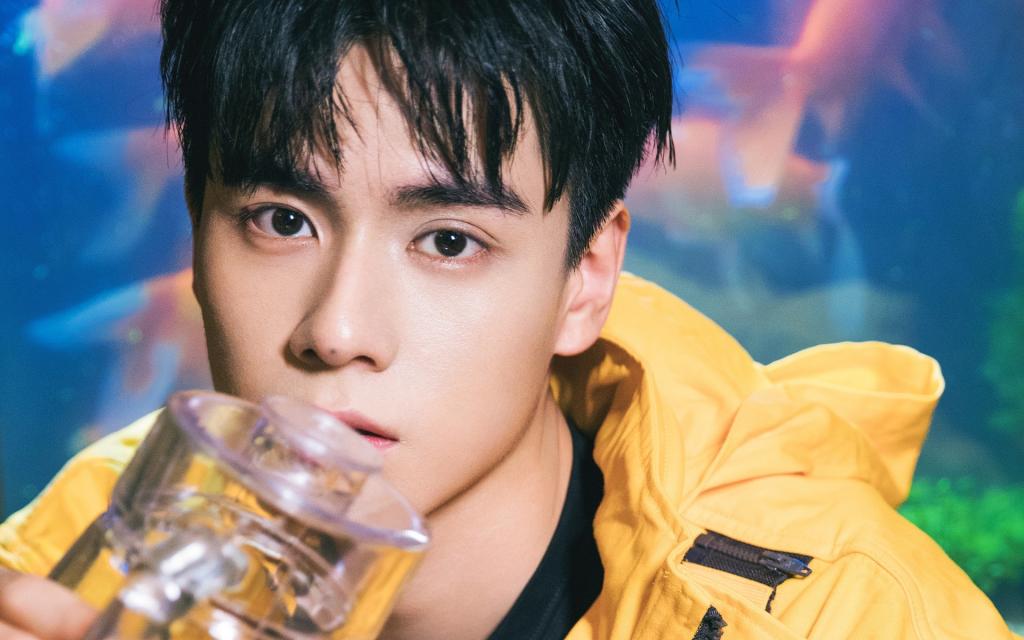 外冷内热帅气男神胡一天时尚写真