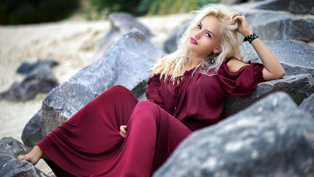 美艳动人的气质美女